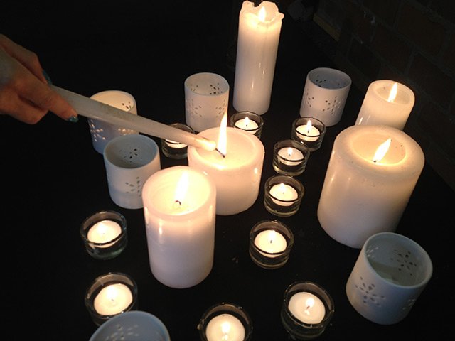 memorial_RIP_candles_dm_szYZfgb.jpg