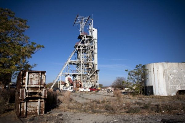 Mine shaft