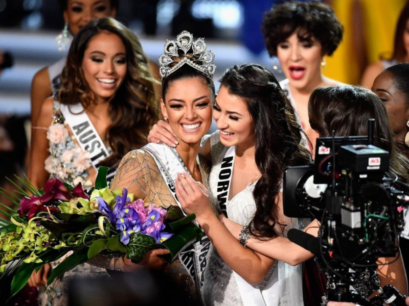 Demi-Leigh miss universe crowning