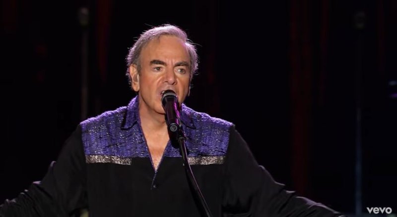 Neil Diamond 'Sweet Caroline' live