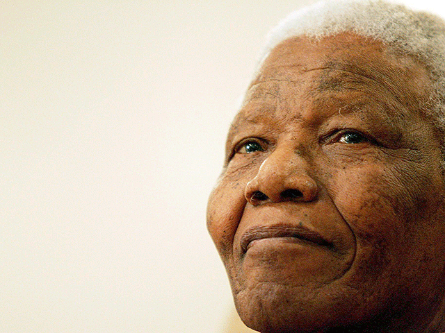 Mandela doctor's tell-all book pulled from shelves