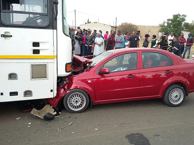 Newcastle-bus-crash-er24