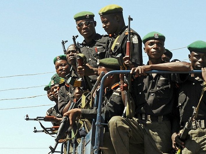 nigerian_nigeria_army_soldiers_news_01december2008_003.jpg