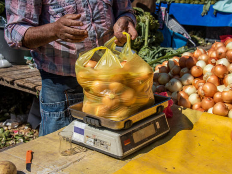 Tears! Smuggled and overpriced philippine onions wreak havoc on trade