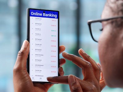 Banking apps on your phone could let scammers control your money