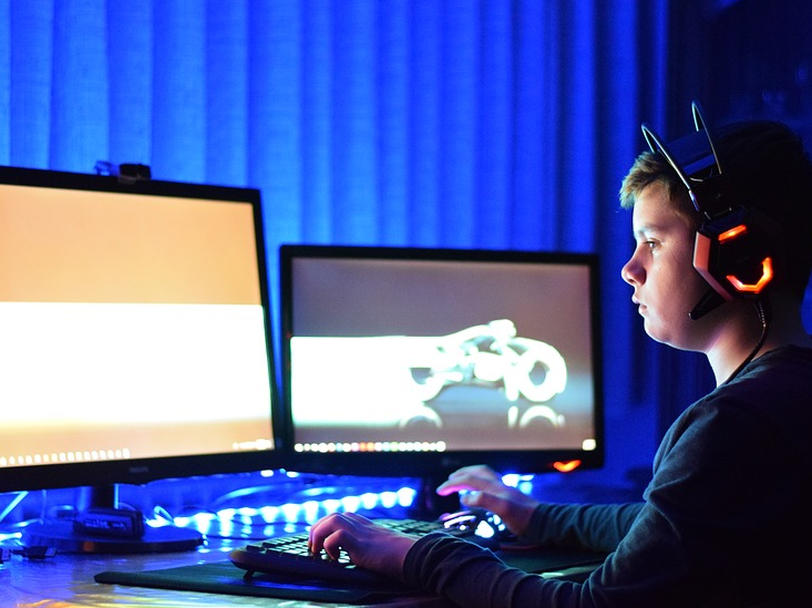 Researchers are saying that online video games can help with youth mental health