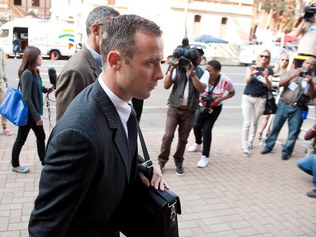 Oscar Pistorius leaves jail