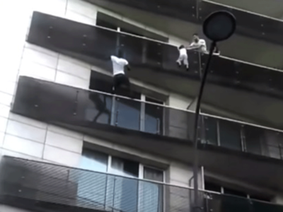 [WATCH] Man saves child, 4, in spectacular Paris rescue