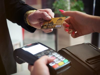 What else can retailers do to provide better safety for customers? Prof Tulio de Oliveira advises - Vimarsana News