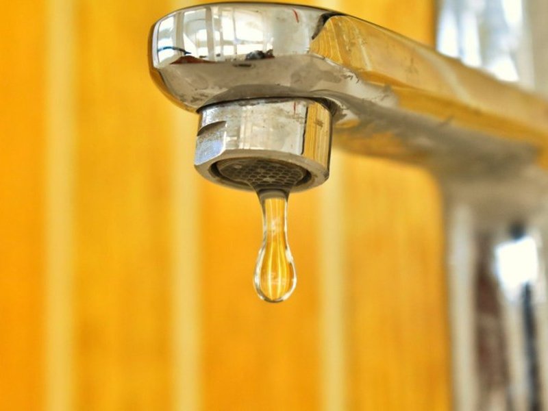 Running water tap