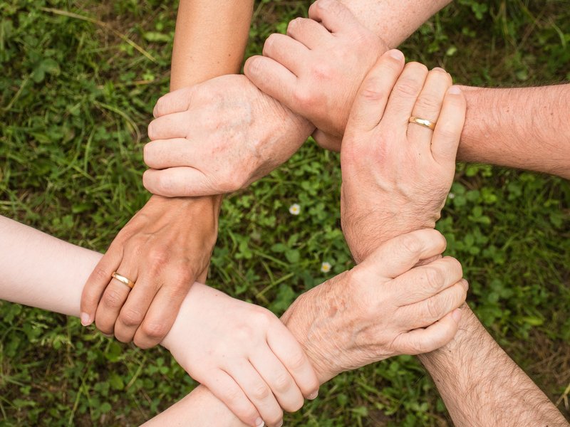 Community joins hands