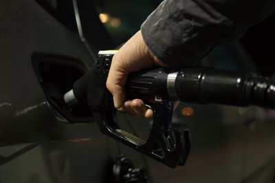 KZN motorists share their fuel struggles and where to find fuel - Vimarsana News
