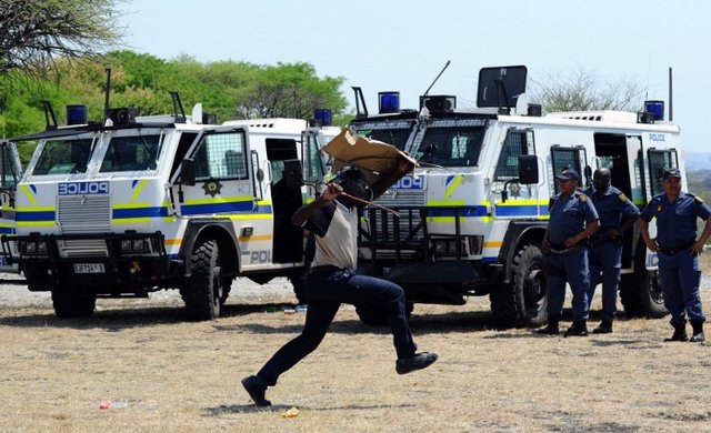 police marikana.JPEG