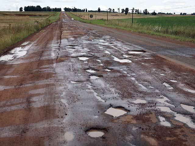 pothole_mpumalanga_gallo.jpg