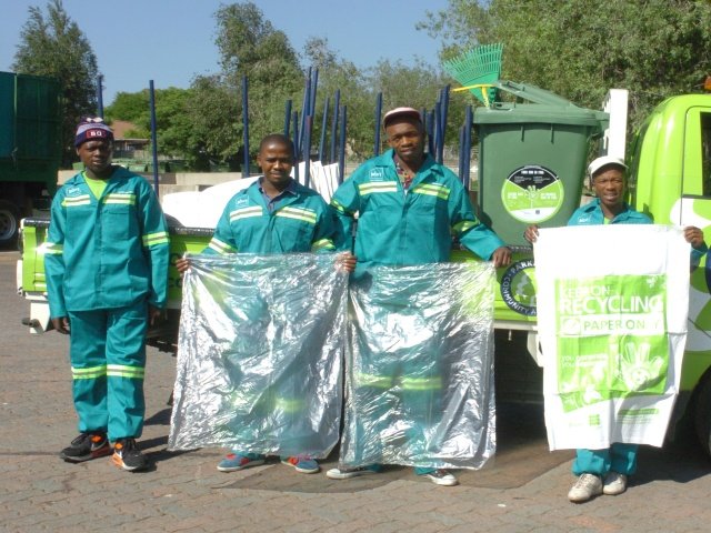 recycle-waste-collection-gallo_gvCQzRO.jpg