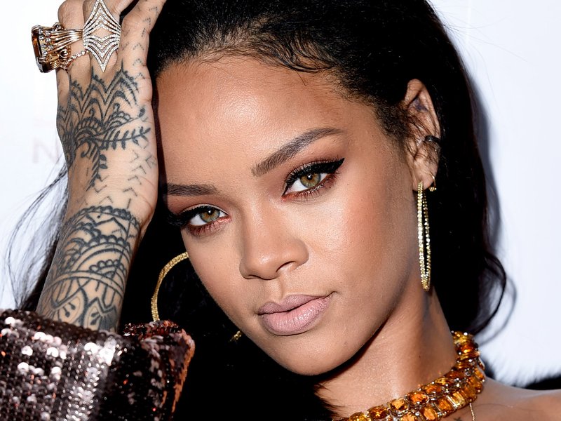 rihanna sexy image