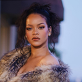 WATCH: Shoppers shocked as Rihanna does her own shopping