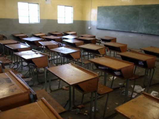 school-class-classroom.jpg