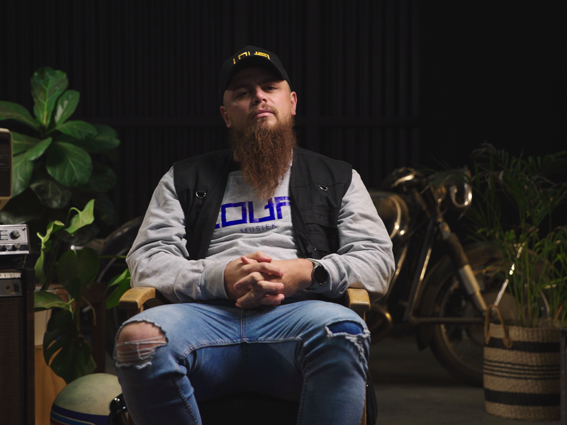 Friday Live: SA rapper Loufi joins Jacaranda Day captured by HUAWEI P60 Pro