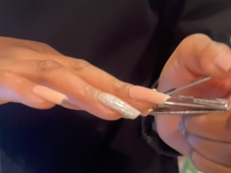 WATCH: Employees of popular SA retailer forced to cut long nails at work