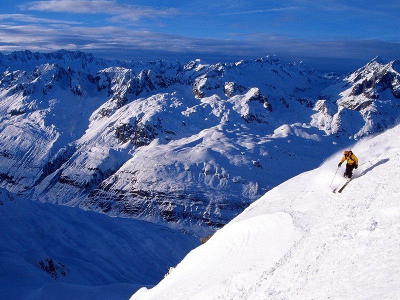 skiing-smart-risk-taking.jpg