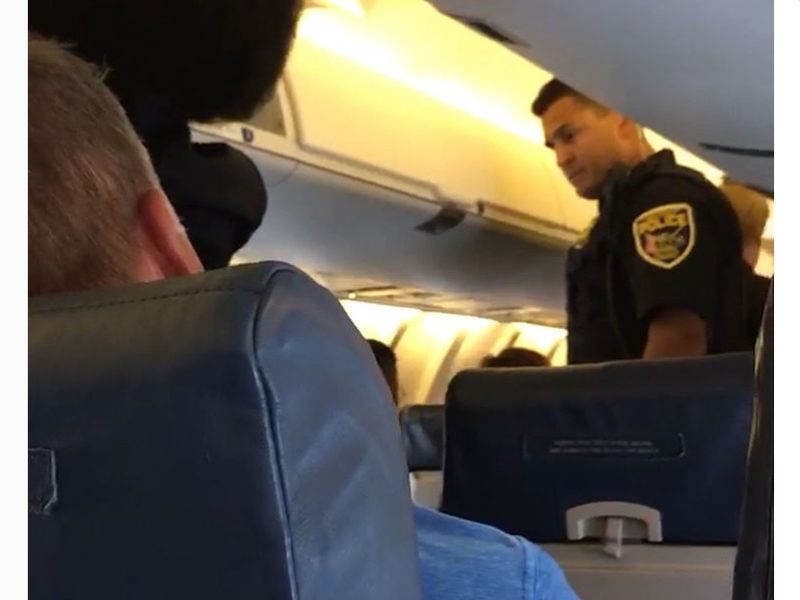 skywest flight