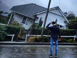 Sinking houses