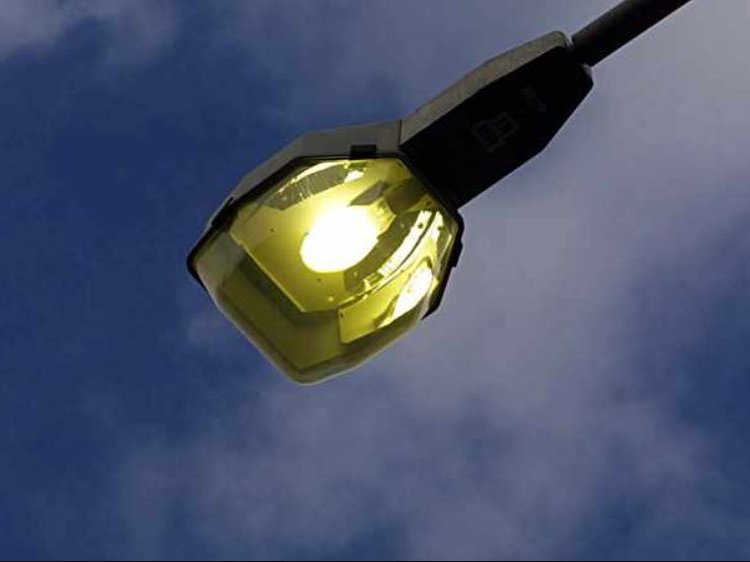 eThekwini Municipality has launched an investigation following claims that the City forked out R579m for a two-year contract to fix and maintain street lights across the metro.