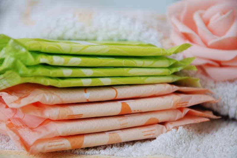 sanitary pads towels generic image