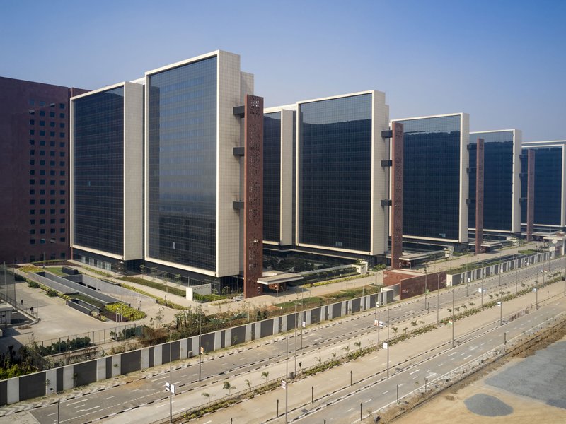 VIDEO: Inside the record-breaking world's largest office building