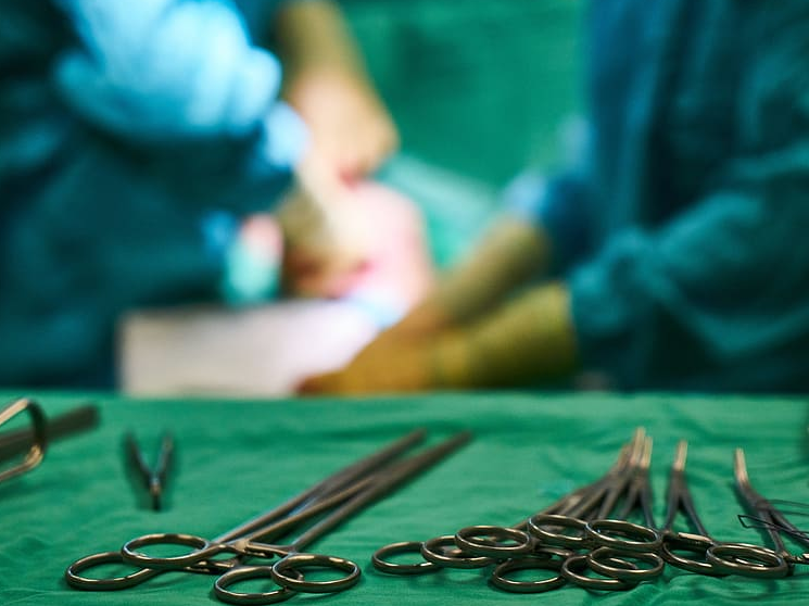 surgery_doctor_hospital.PNG