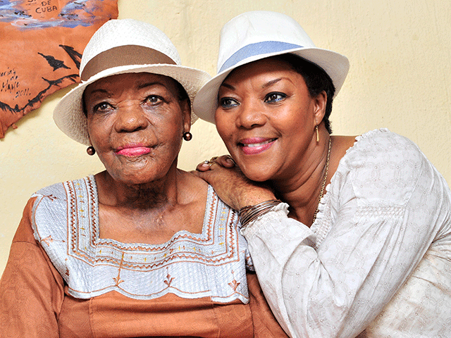 Jazz musician, Thandi Klaasen and daughter Lorraine