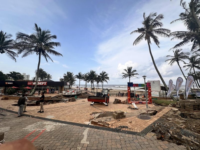 Tidy Town Shelly Beach Clean up