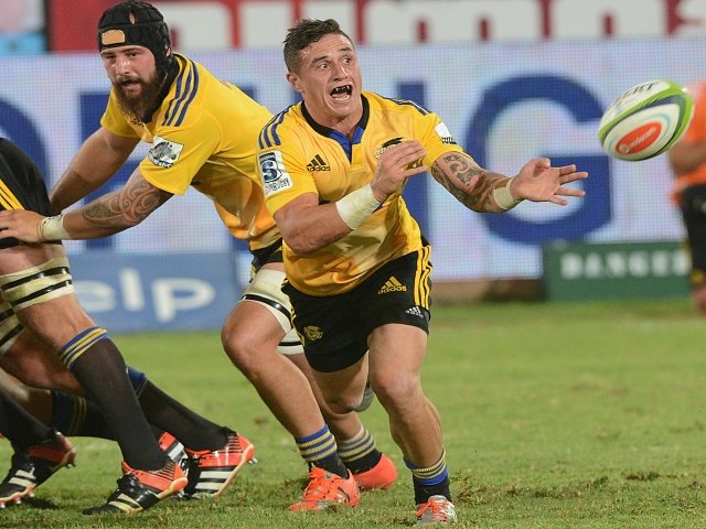 tj-perenara-hurricanes-gallo1_Ms6FJdO.jpg