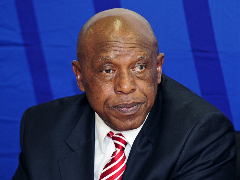tokyo sexwale.jpg