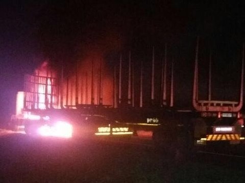 Truck-Torched-Mtubatuba