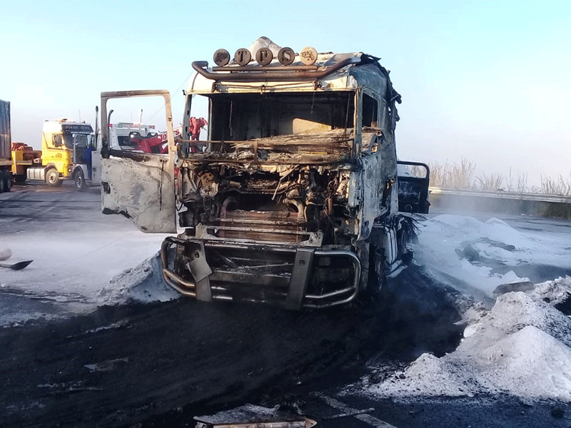 Trucks torched on the N3