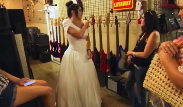 Mum Throws Daughter ‘Cheapest Wedding Ever’ With $1,000 Budget