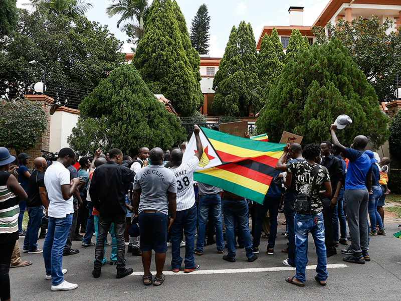 SA should intervene in Zimbabwe crisis: human rights group