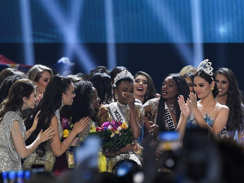 Zizibin miss universe